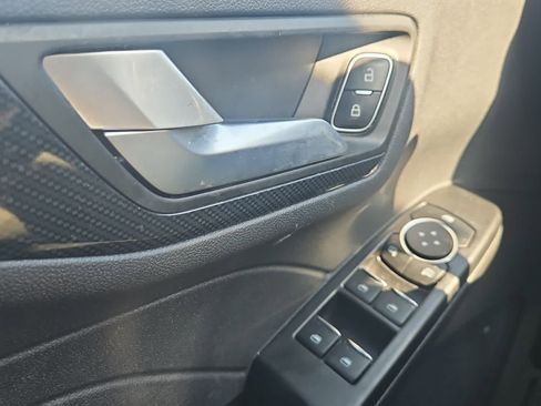 Used 2024 Ford Escape ST-Line w/ Tech Pack #1 FWD image 19