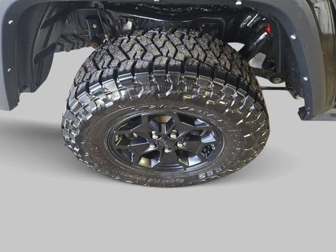 Used 2022 Jeep Gladiator Sport AWD/4WD image 33