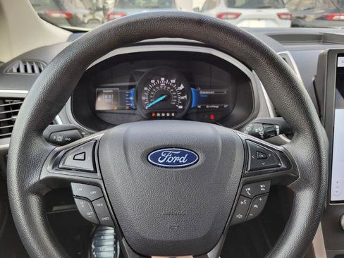 Certified 2024 Ford Edge SE image 31