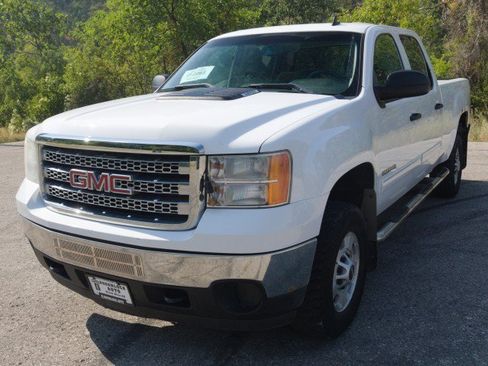 Used 2014 GMC Sierra 2500 SLE AWD/4WD image 2