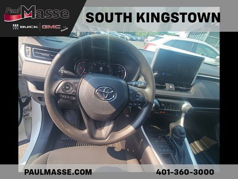 Used 2023 Toyota RAV4 LE AWD/4WD image 15