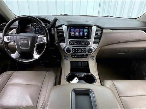 Used 2019 GMC Yukon XL SLT w/ Open Road Package image 15