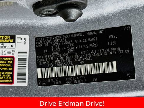 Certified 2023 Toyota Highlander Limited FWD image 32