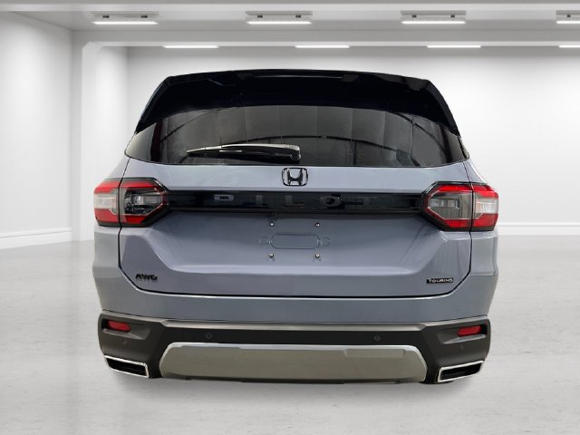 New 2026 Honda Pilot Touring image 4