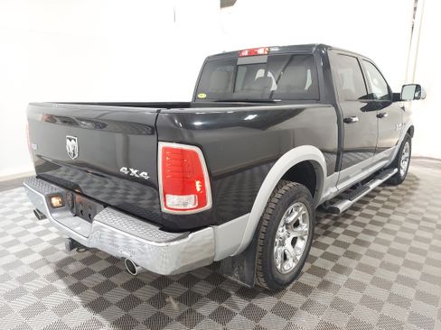 Used 2016 RAM 1500 Laramie AWD/4WD image 3