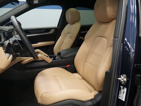 Certified 2026 Porsche Cayenne Coupe AWD/4WD image 22