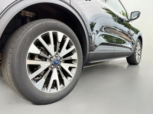 Used 2020 Ford Escape Titanium AWD/4WD image 7