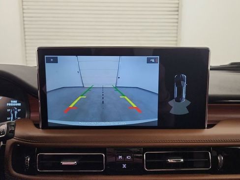 Used 2023 Lincoln Nautilus Reserve image 34