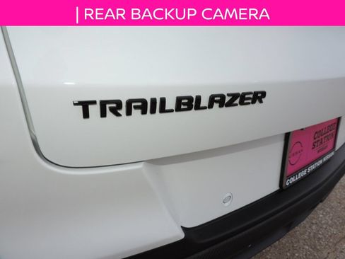 Used 2024 Chevrolet TrailBlazer RS w/ Driver Confidence Package FWD image 13