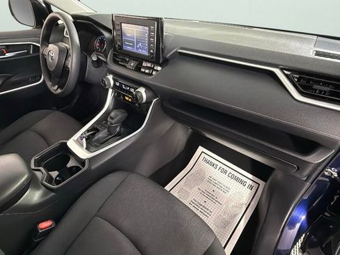 Used 2019 Toyota RAV4 XLE w/ Convenience Package FWD image 32