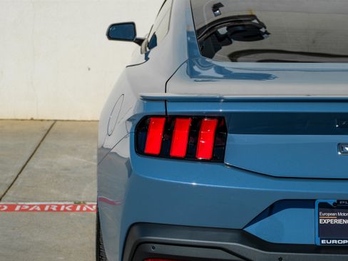 Used 2024 Ford Mustang GT Premium image 40