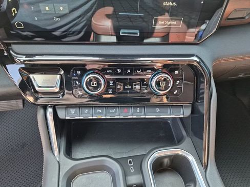 Used 2025 GMC Sierra 2500 Denali Ultimate image 41