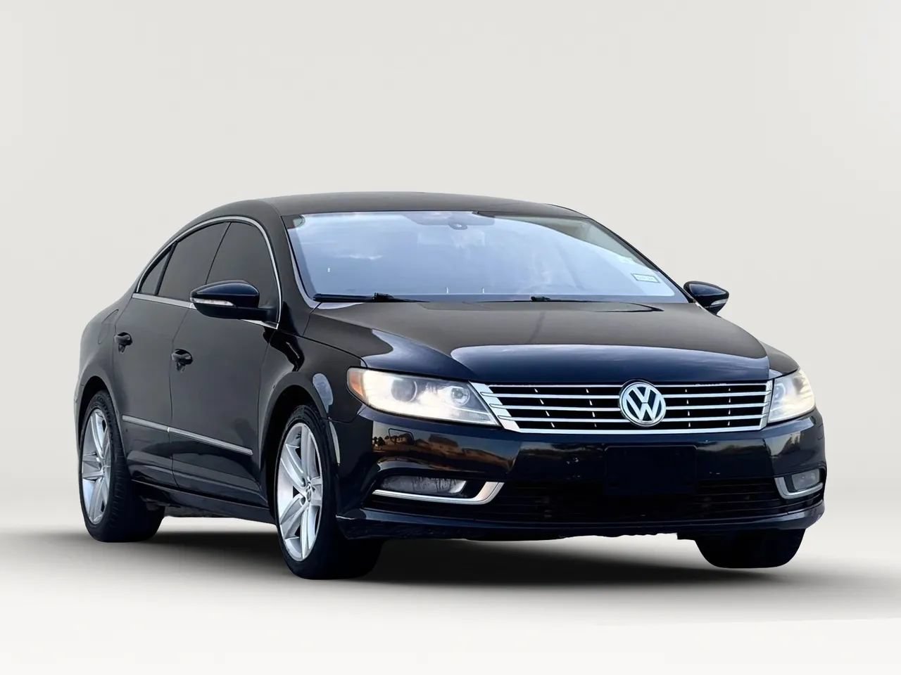 Used 2014 Volkswagen CC R-Line FWD image 2