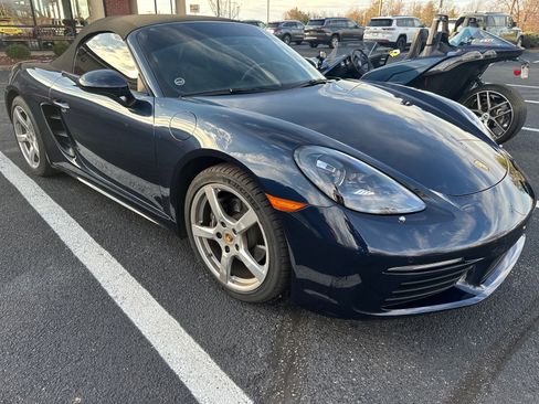 Used 2019 Porsche 718 Boxster image 1