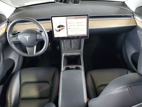 Used 2023 Tesla Model Y Long Range AWD/4WD image 11