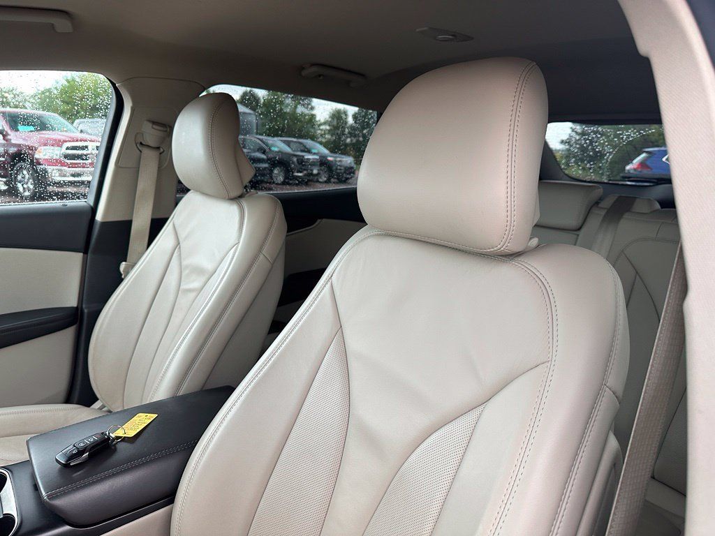 Used 2017 Lincoln MKX Select w/ Select Plus Package AWD/4WD image 2