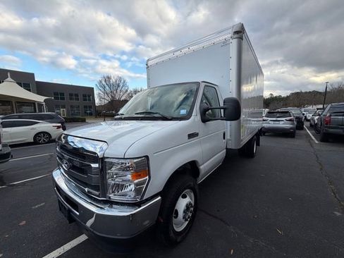 New 2026 Ford E-350 and Econoline 350 Super Duty w/ Power Equipment Group image 3