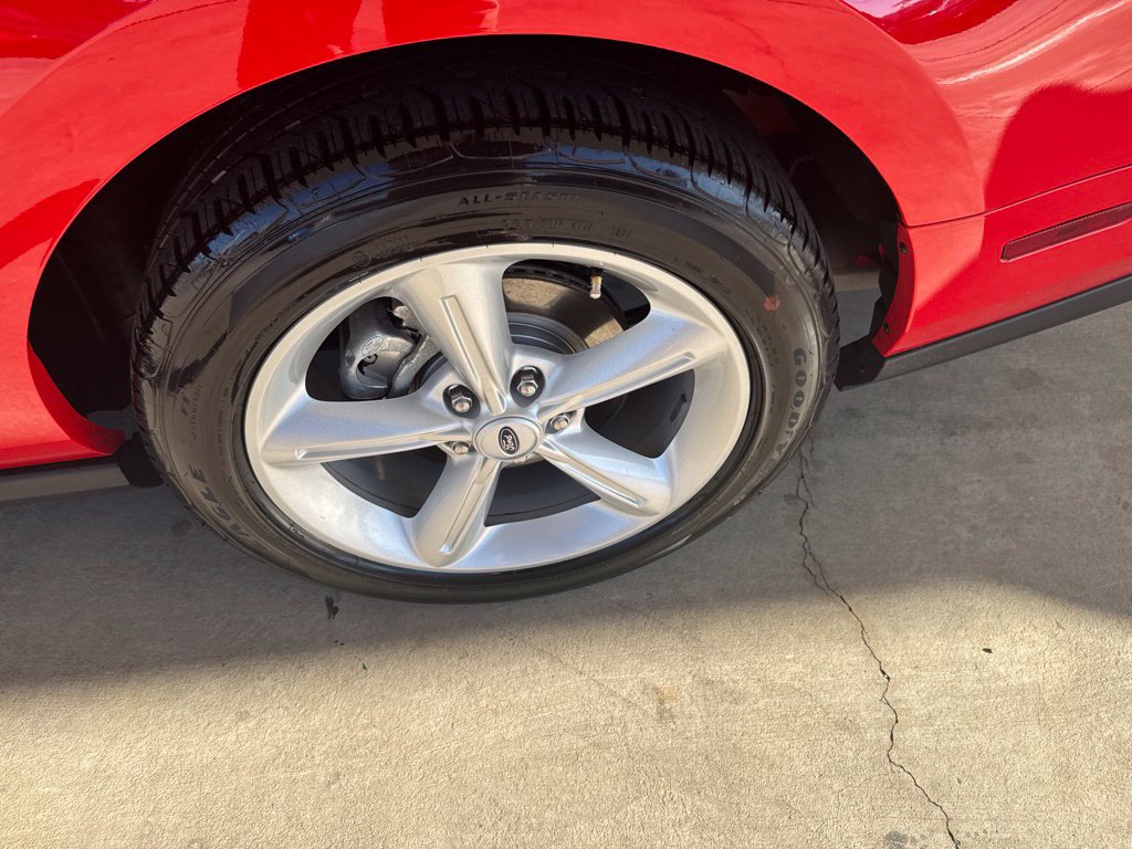 Used 2012 Ford Mustang GT Premium w/ Comfort Pkg RWD image 22