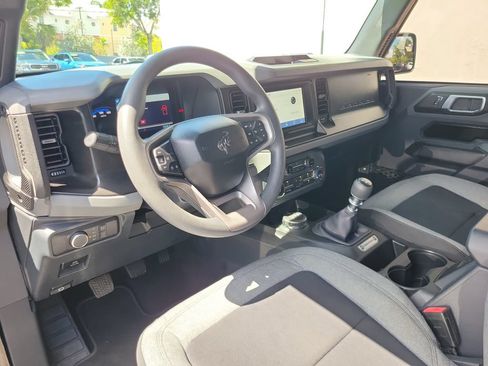 Used 2022 Ford Bronco 2-Door AWD/4WD image 9