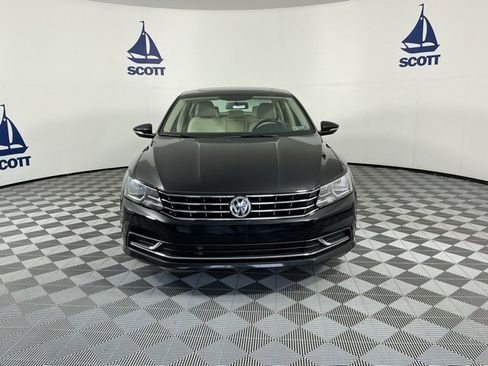 Used 2019 Volkswagen Passat 2.0T Wolfsburg image 2