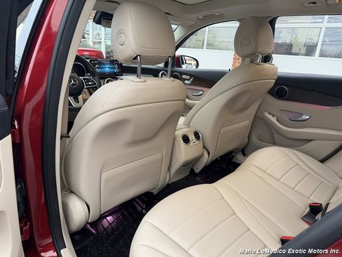 Used 2022 Mercedes-Benz GLC 300 4MATIC w/ Premium Package Lite image 48