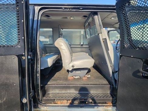 Used 2003 Ford E-350 and Econoline 350 XL image 23