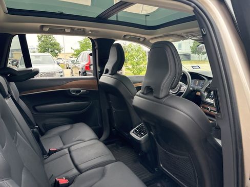 Certified 2024 Volvo XC90 B6 Plus w/ Protection Package Premier AWD/4WD image 12