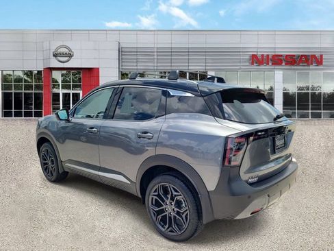 Certified 2026 Nissan Kicks SR FWD image 5
