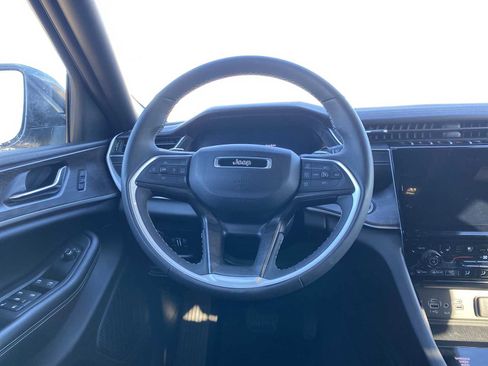 Certified 2024 Jeep Grand Cherokee L Limited w/ Luxury Tech Group II image 29