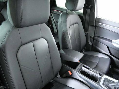 Certified 2024 Audi Q3 2.0T Premium Plus w/ Premium Plus Package image 12