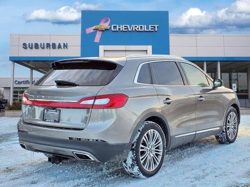 Used 2017 Lincoln MKX Reserve w/ Driver Assistance Package image 5