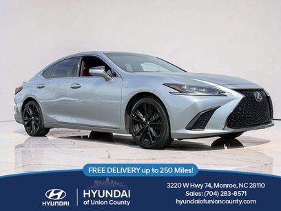 Used 2022 Lexus ES 350 F Sport w/ Accessory Package 2
