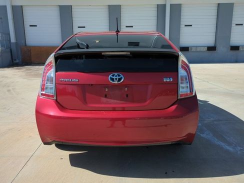 Used 2014 Toyota Prius Three FWD image 6