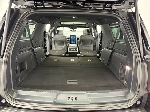 Used 2022 Ford Expedition Max Limited AWD/4WD image 37