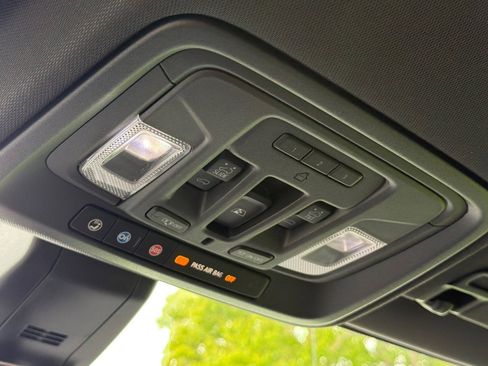 Used 2021 GMC Sierra 1500 AT4 w/ AT4 Premium Package image 23