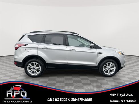 Used 2018 Ford Escape SE AWD/4WD image 6