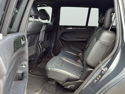 Used 2019 Mercedes-Benz GLS 450 4MATIC image 16