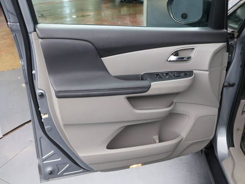 Used 2016 Honda Odyssey EX-L image 21