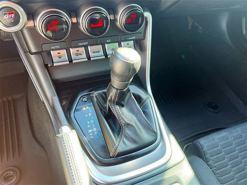 Used 2024 Toyota GR86 image 16