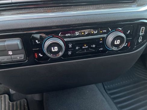 Used 2025 Chevrolet Silverado 2500 LT w/ Convenience Package AWD/4WD image 19