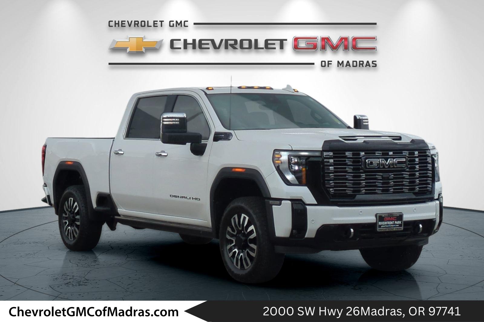 Used 2025 GMC Sierra 2500 Denali Ultimate AWD/4WD image 1