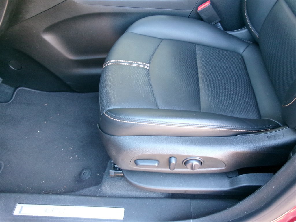 Used 2022 Chevrolet Equinox Premier FWD image 12