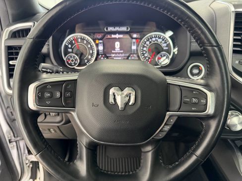 Used 2022 RAM 1500 Laramie AWD/4WD image 17
