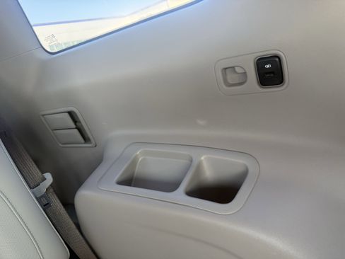 Used 2019 GMC Acadia SLT image 15