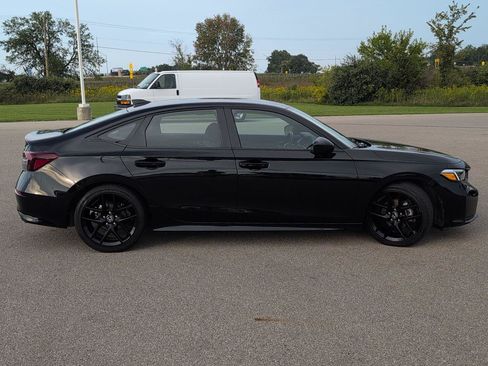 Used 2025 Honda Civic Sport image 9