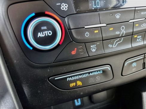 Used 2019 Ford Escape SEL AWD/4WD image 19