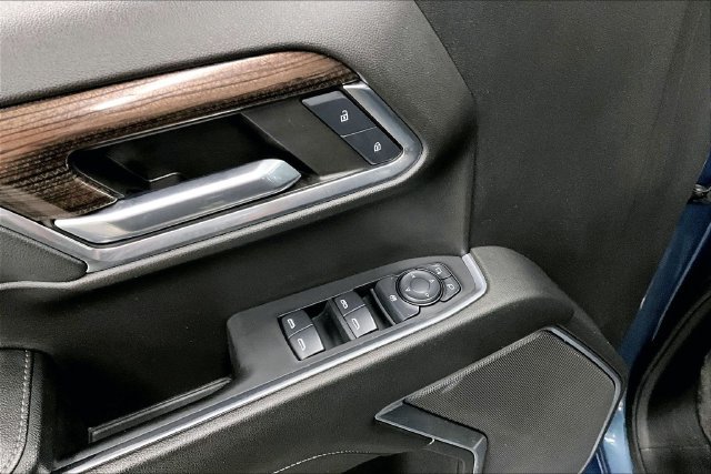 Used 2024 Chevrolet Silverado 1500 LT AWD/4WD image 38