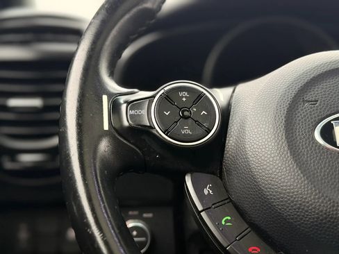 Used 2014 Kia Soul ! w/ Sun & Sound Package FWD image 31