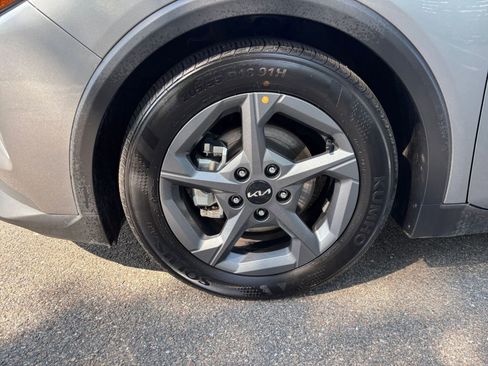 Used 2025 Kia K4 FWD image 30