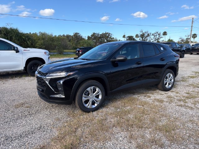New 2026 Chevrolet Trax LS w/ Driver Confidence Package FWD image 2